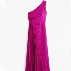 Abercrombie & Fitch The A&F Giselle Pleated One-Shoulder Maxi Dress.